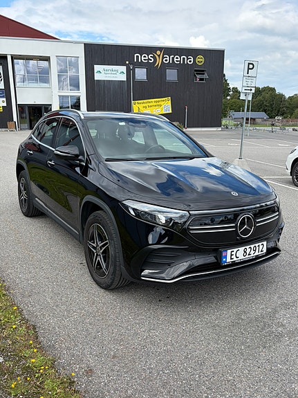 Mercedes-Benz EQA250 2 of 27