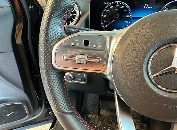 Mercedes-Benz EQA250 23 of 27