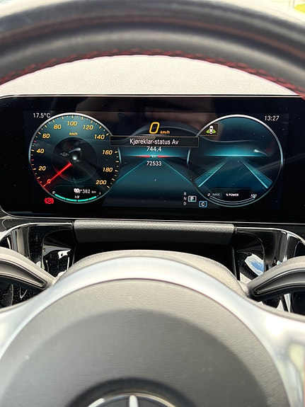 Mercedes-Benz EQA250 27 of 27