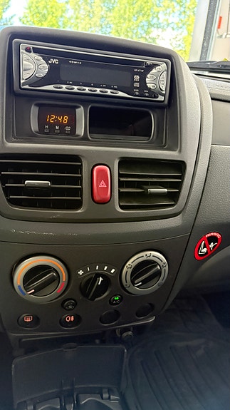 Suzuki Liana 28 of 30