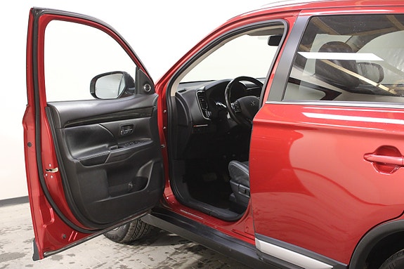Mitsubishi Outlander 20 of 30