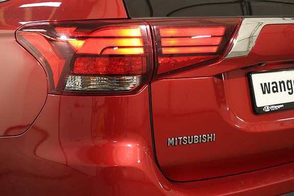 Mitsubishi Outlander 16 of 30