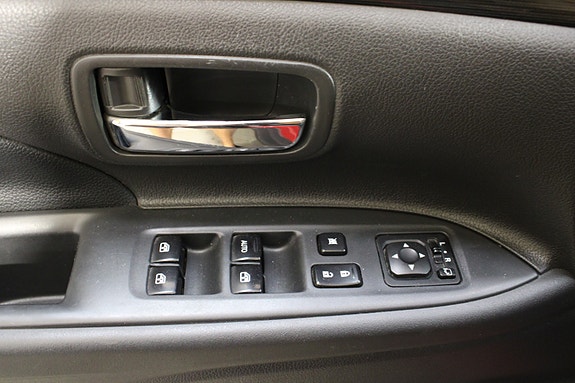 Mitsubishi Outlander 22 of 30