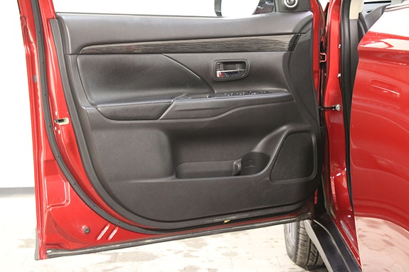 Mitsubishi Outlander 21 of 30
