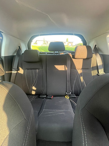 Peugeot 208 12 of 16