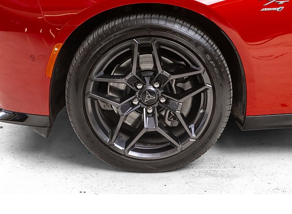 Dodge Charger 12 of 30