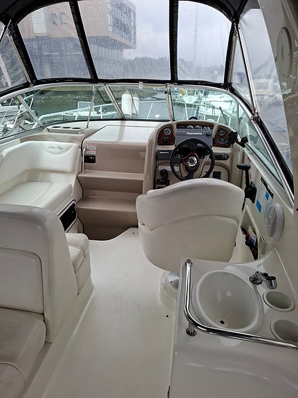 Sea ray 275 13 of 23