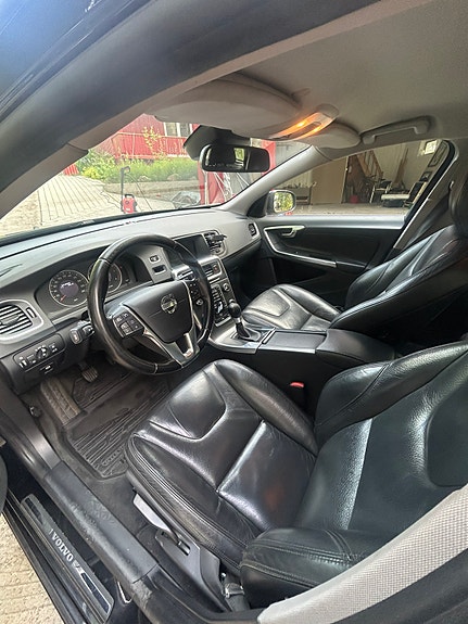 Volvo V60 5 of 5