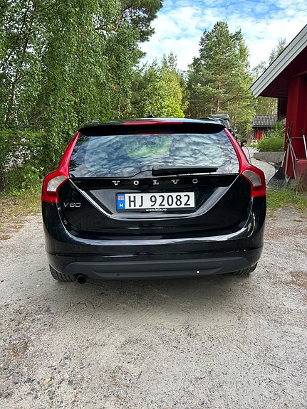 Volvo V60 3 of 5
