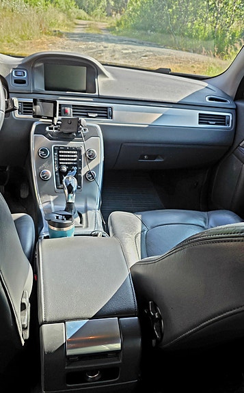 Volvo V70 8 of 11