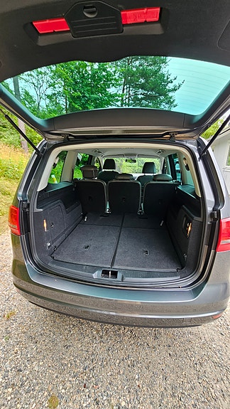 Volkswagen Sharan 7 of 17