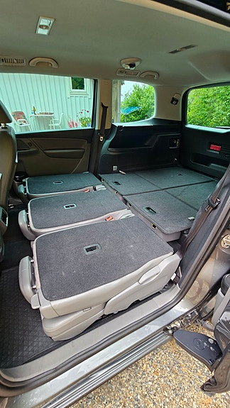 Volkswagen Sharan 8 of 17