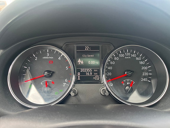 Nissan Qashqai+2 2 of 5