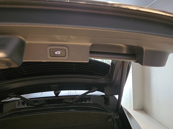 Jaguar F-PACE 7 of 24