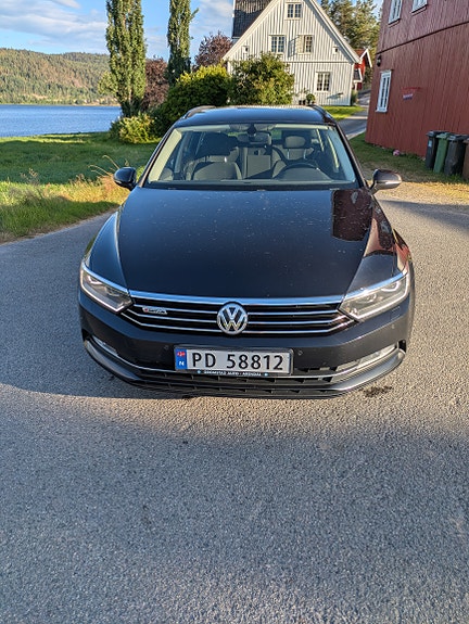 Volkswagen Passat 5 of 13