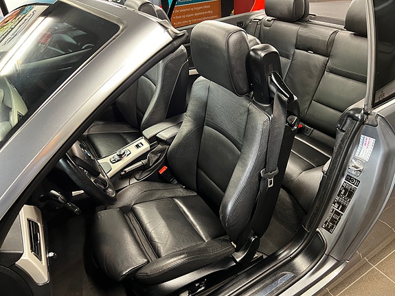 BMW 320d 18 of 30