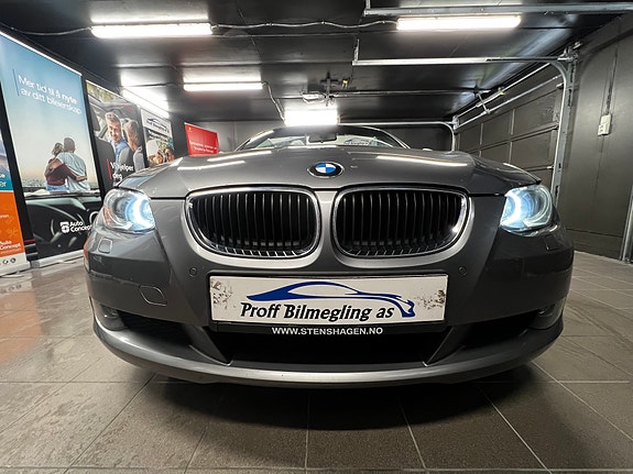 BMW 320d 9 of 30