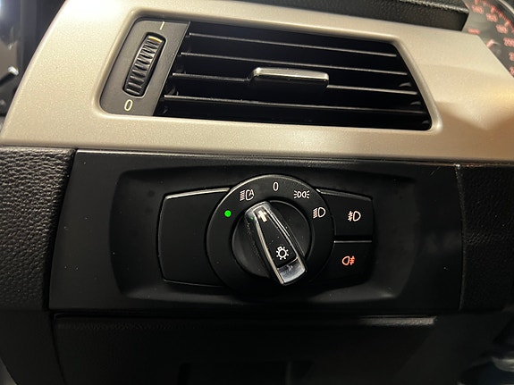 BMW 320d 30 of 30