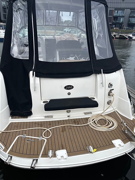 Rinker 280 EC  selges rimelig -  nyere motor - kun 298 timer 2 of 5
