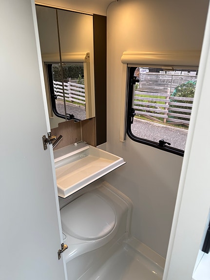 Adria Action 361 LH Scandinavian edition 5 of 5