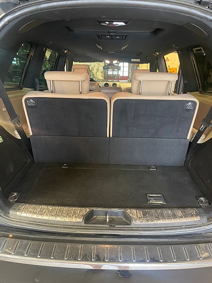 Mercedes-Benz GL350 11 of 15