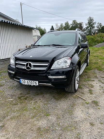 Mercedes-Benz GL350 5 of 5