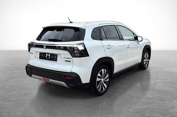 Suzuki S-Cross 5 of 5