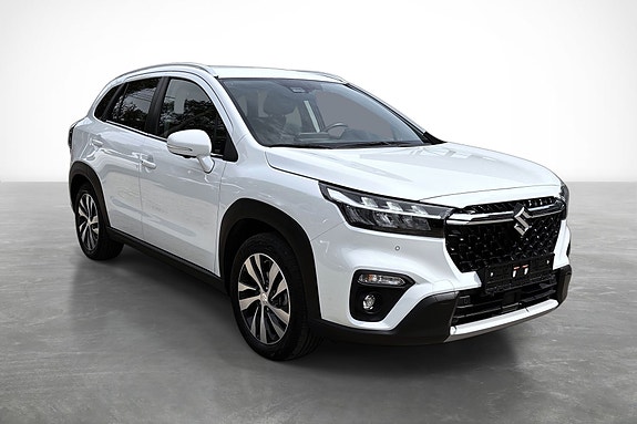 Suzuki S-Cross 3 of 5