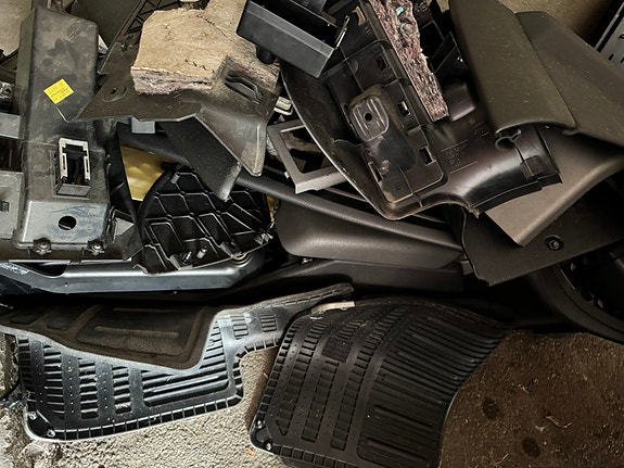 Land Rover Range Rover 19 of 22