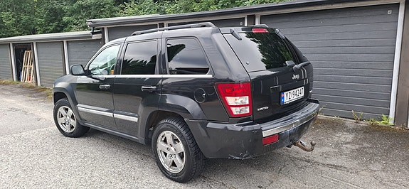 Jeep Grand Cherokee 4 of 5