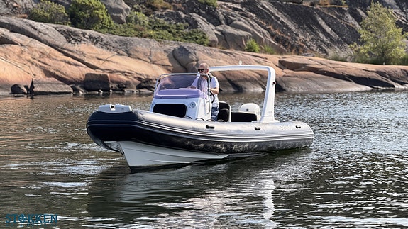 BRIG 650 - Evinrude 150hk G1 8 of 22