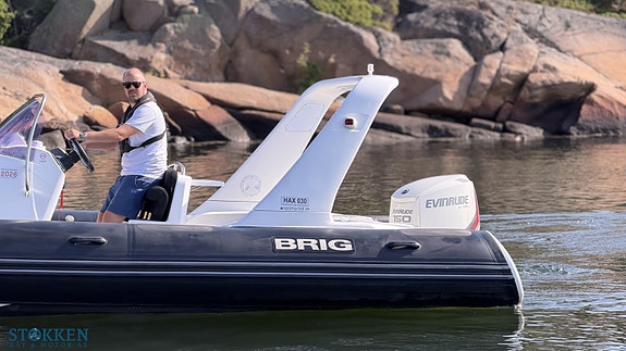 BRIG 650 - Evinrude 150hk G1 6 of 22