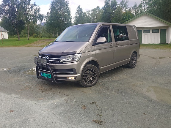 Volkswagen Transporter 3 of 5