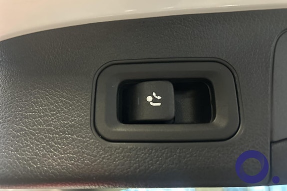 Mercedes-Benz EQA250 27 of 27
