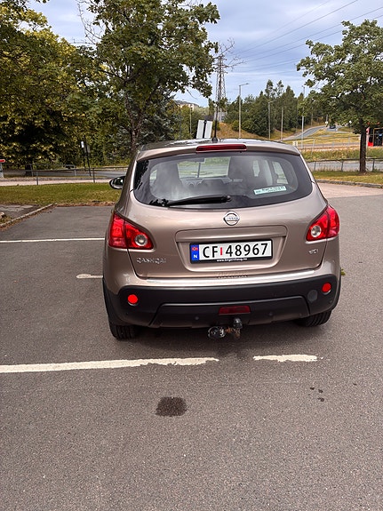 Nissan Qashqai 2 of 5