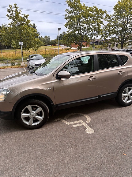 Nissan Qashqai 4 of 5