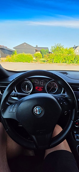 Alfa Romeo Giulietta 12 of 13