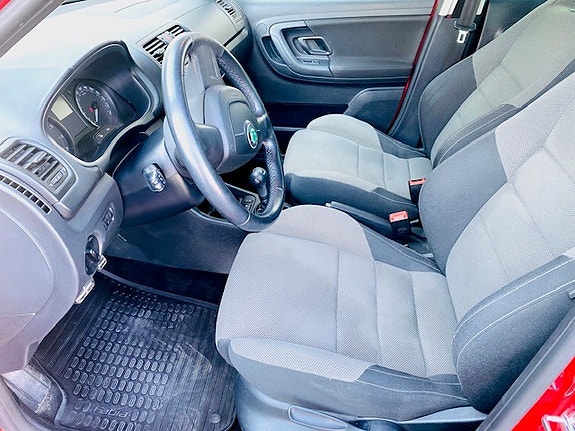 Skoda Fabia 6 of 9