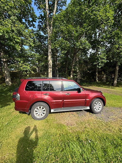Mitsubishi Pajero 5 of 5