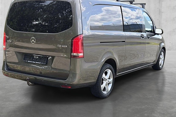 Mercedes-Benz Vito 119 2 of 5