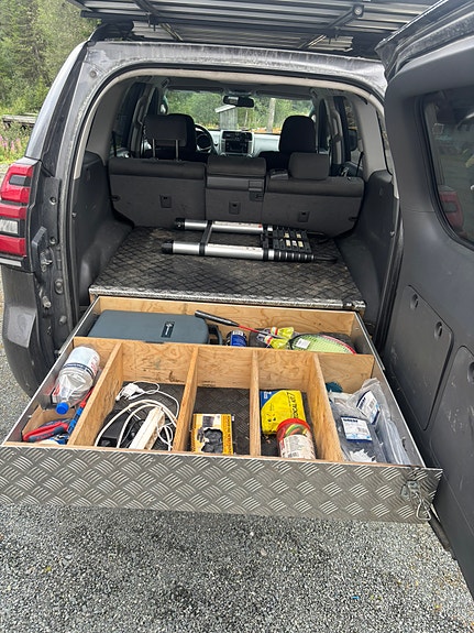 Toyota Land Cruiser 5 of 5