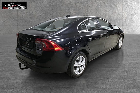 Volvo S60 10 of 30