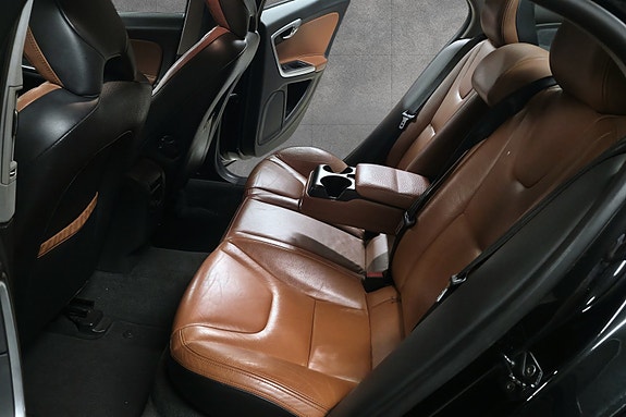 Volvo S60 17 of 30