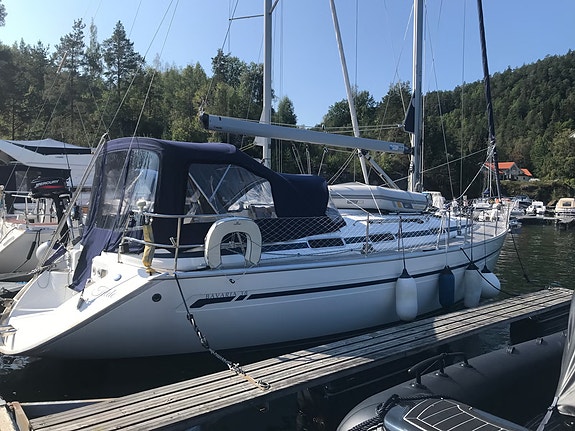 Velholdt og solid seilbåt. 4 of 21