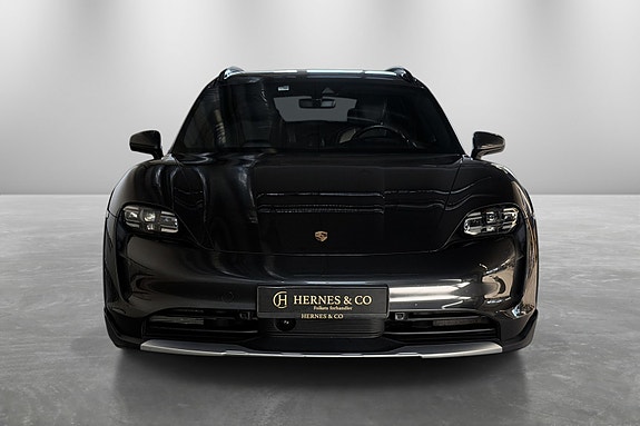 Porsche Taycan 4 3 of 5
