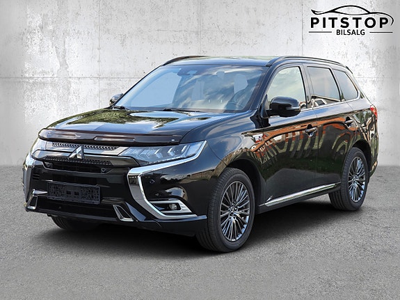 Mitsubishi Outlander 3 of 5