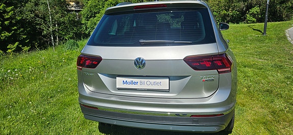 Volkswagen Tiguan 5 of 5
