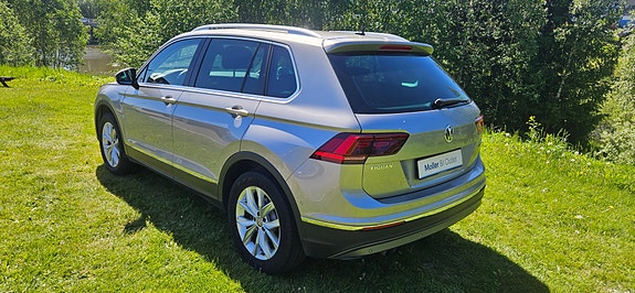 Volkswagen Tiguan 4 of 5