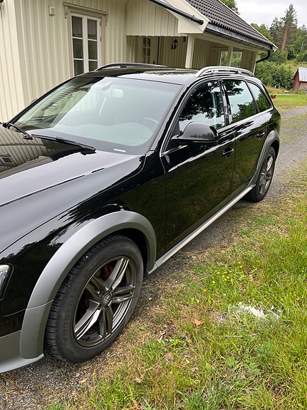 Audi A4 allroad 4 of 5
