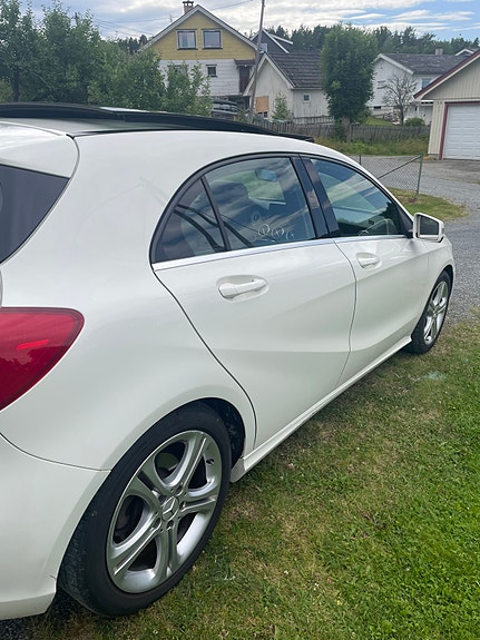 Mercedes-Benz A180 7 of 21